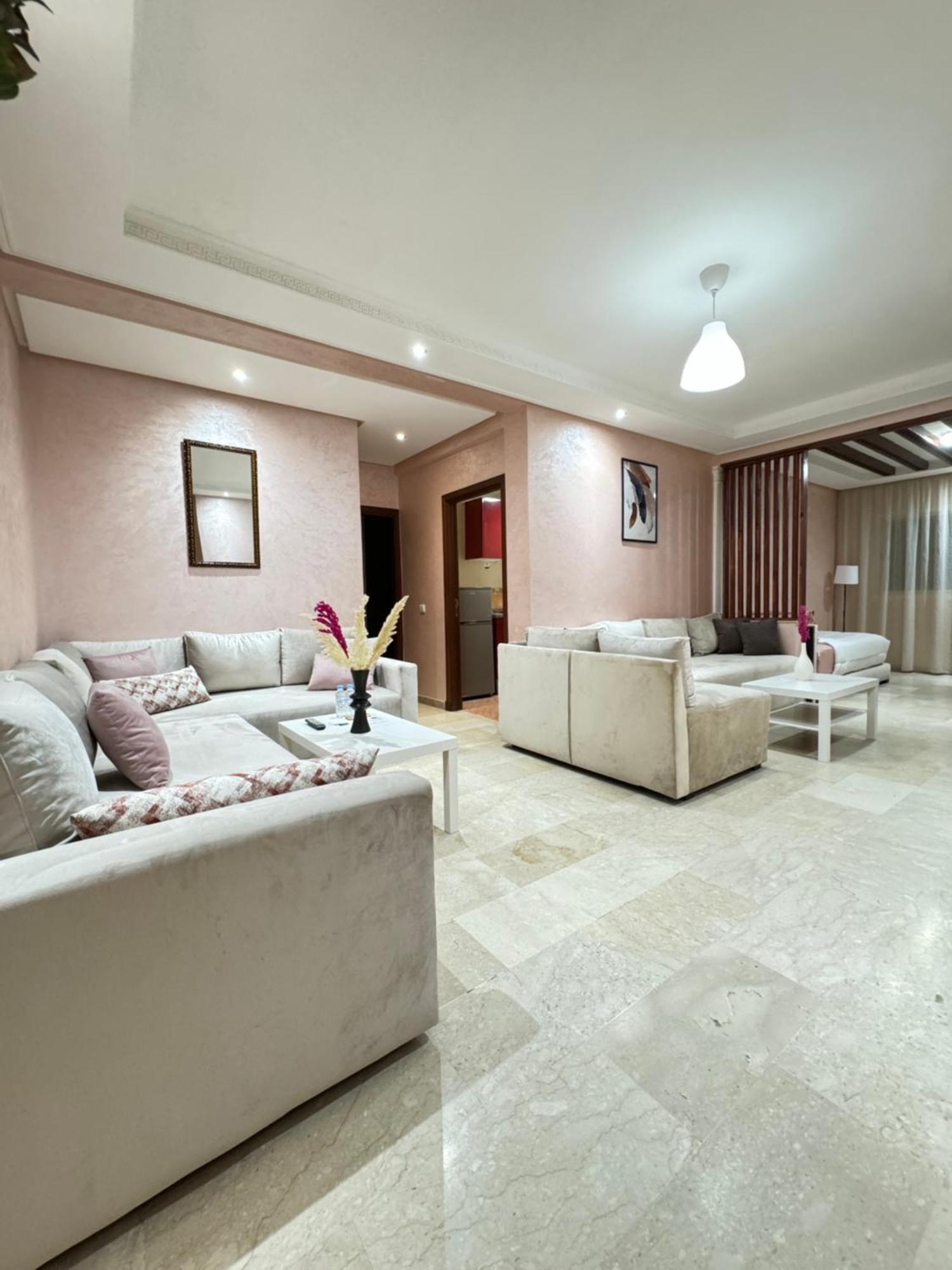 Suitouiss - Agdal 2 - Appartement A 2 Minutes De La Gare De Train Tgv Rabat Exterior foto